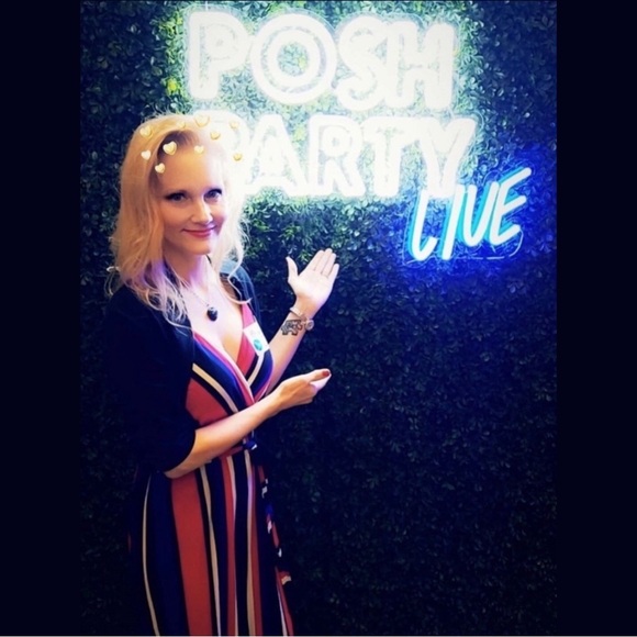 Meet your Posher, Jenny 🐈‍⬛ - Picture 10 of 10